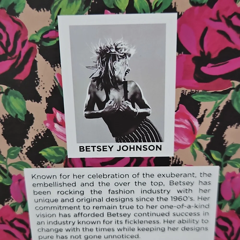 Betsey Johnson NWT 